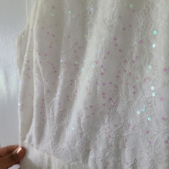 B Darlin white lacy cocktail dress with iridescent sequins - Picture 4 of 6